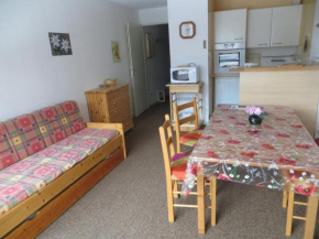 Charmant Studio à Autrans, Proche Centre et Pistes �� 4 Pers, Balcon, Parking Privé - FR-1-737-12
